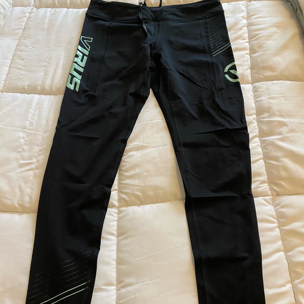 Virus compression leggings